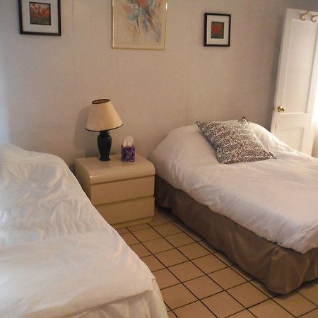 Lorelei Resort Motel Treasure Island Bagian luar foto