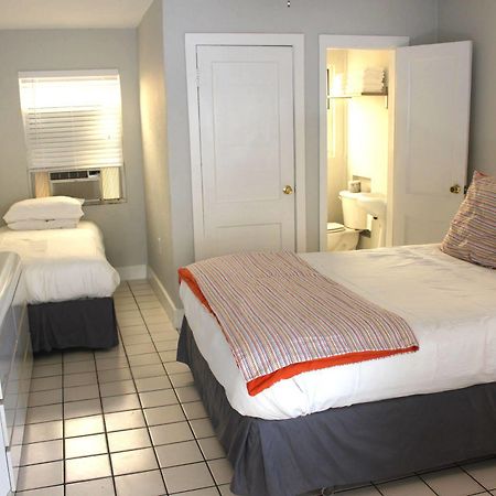 Lorelei Resort Motel Treasure Island Bagian luar foto