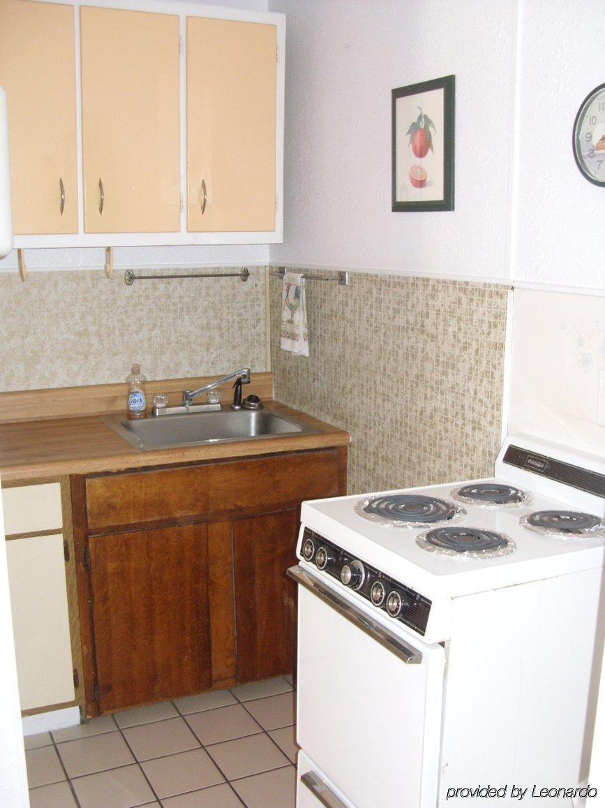 Lorelei Resort Motel Treasure Island Bagian luar foto